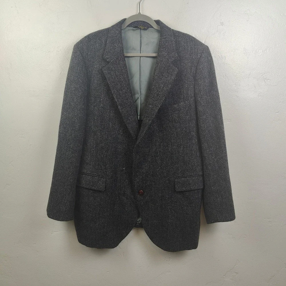 Vintage Harris Tweed Men Blazer XL Gray Herringbone Scottish Wool Academic